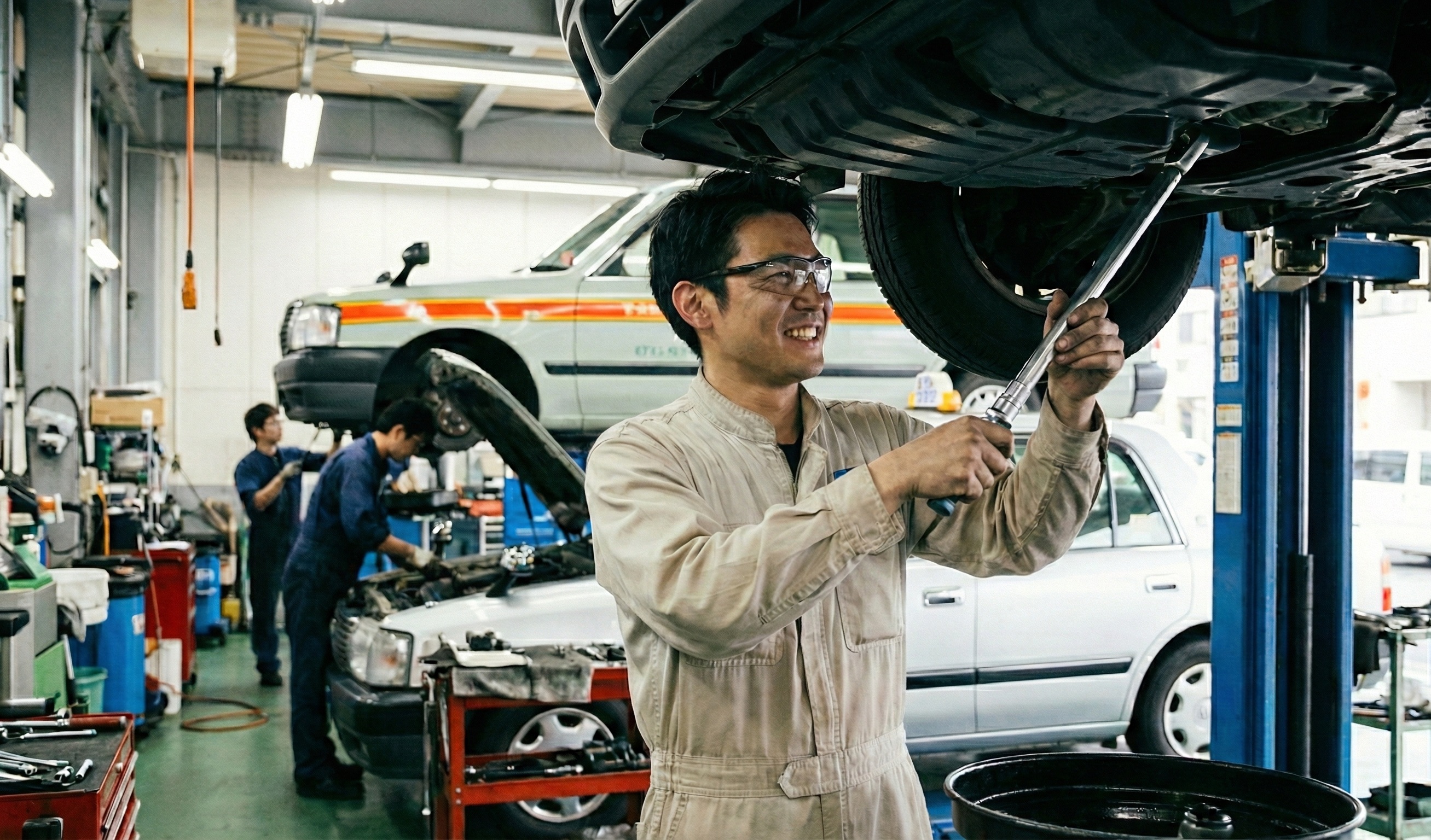 国際自動車株式会社 東京都江東区東雲2-6-11階の正社員 自動車整備士求人イメージ