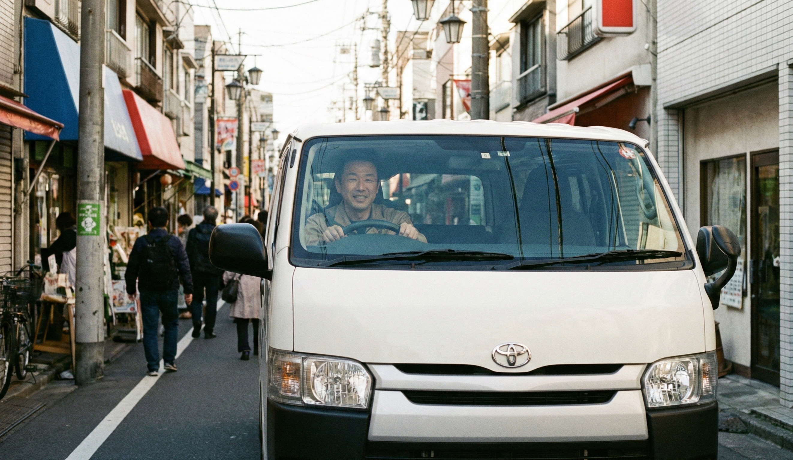 株式会社丸和運輸機関 埼玉県吉川市高富2-1-6株式会社丸和運輸機関　吉川営業所の正社員 ワンボックスドライバー求人イメージ